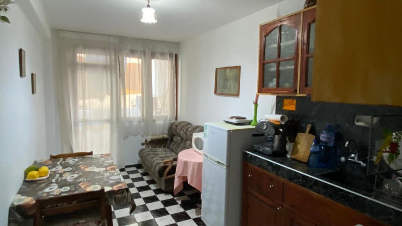 Аria B&B Бургас Екстериор снимка